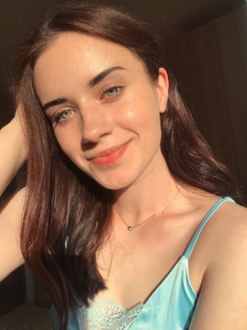 Полина